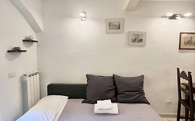 Porcellana Apartment